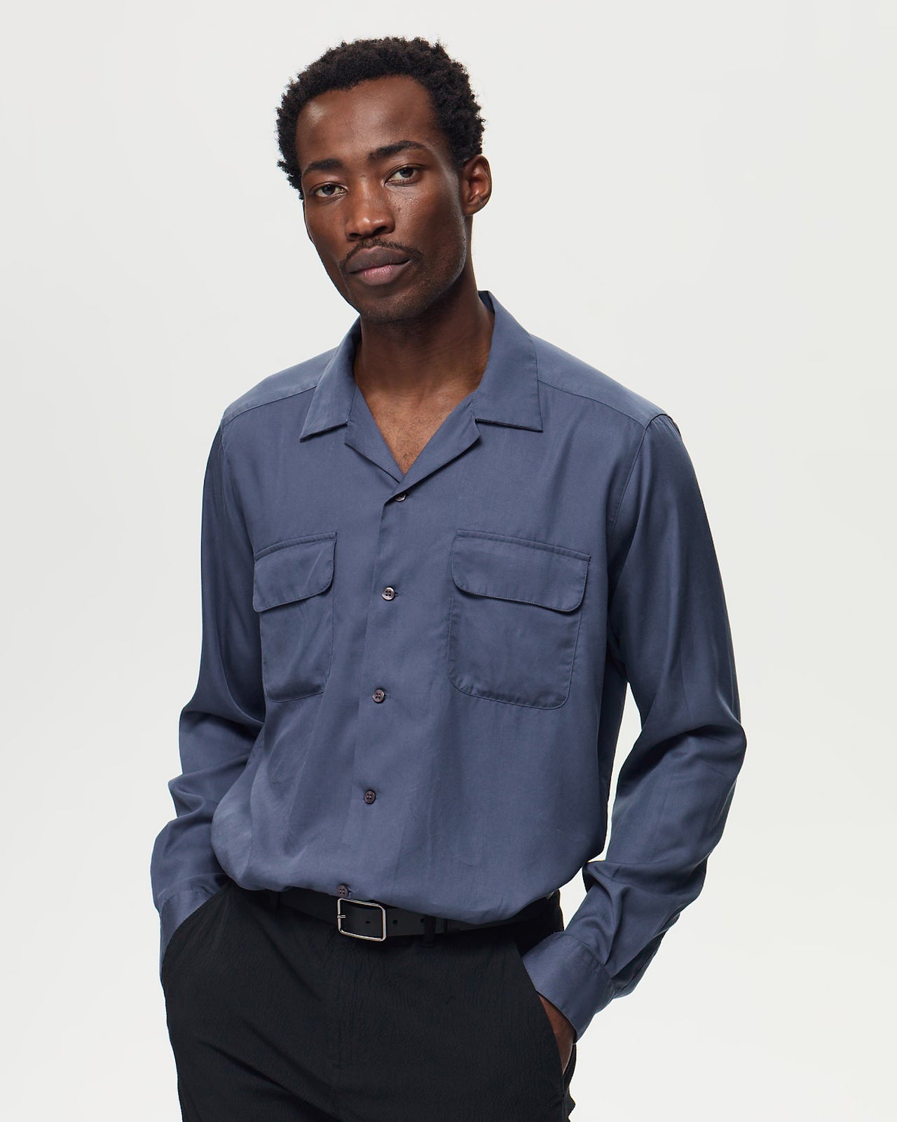 Chemisier Vert Kaari Blue - Taille L - Manches Courtes - Polyester - Occasion Très Bon état