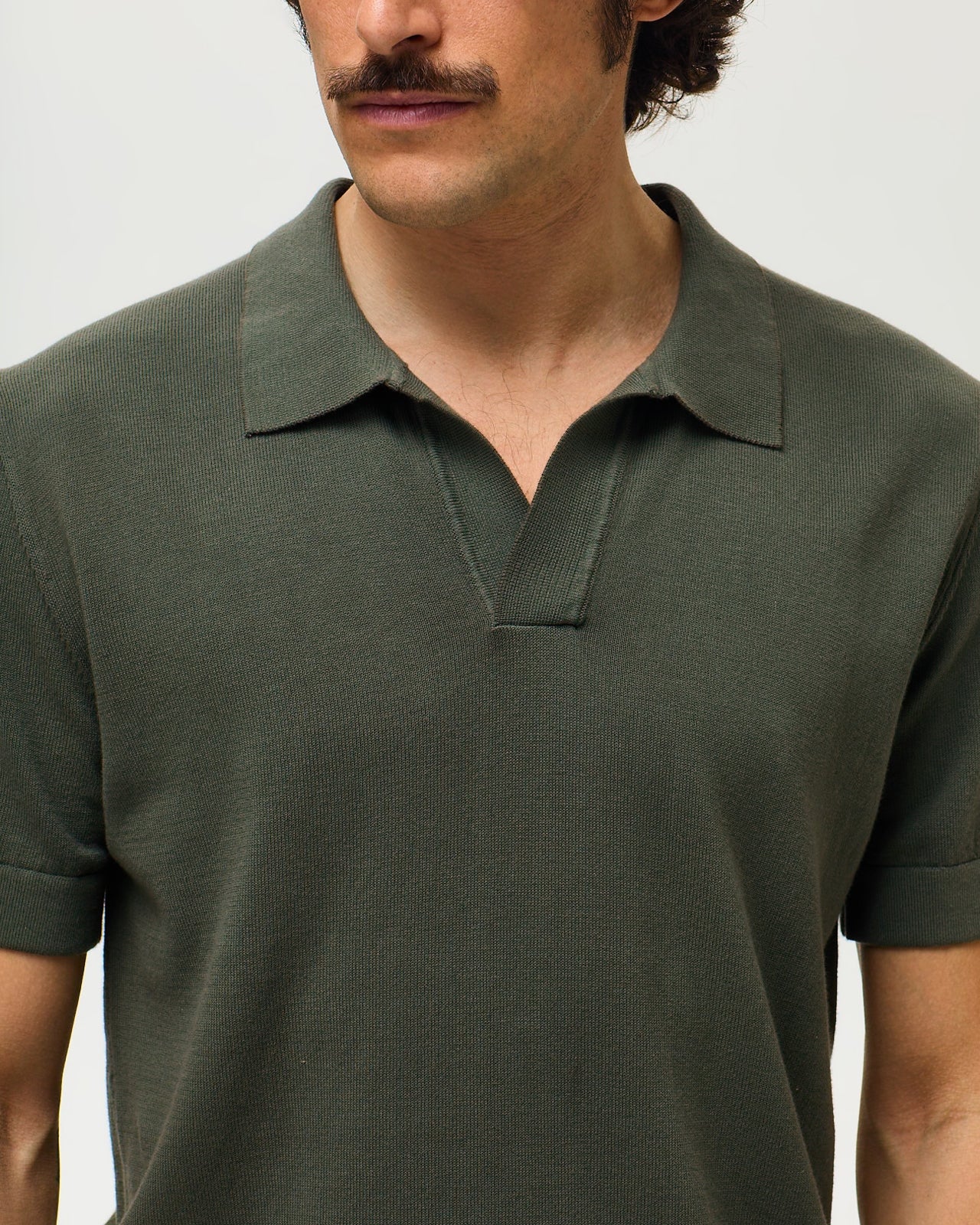 HOLIDAY - Vert Olive