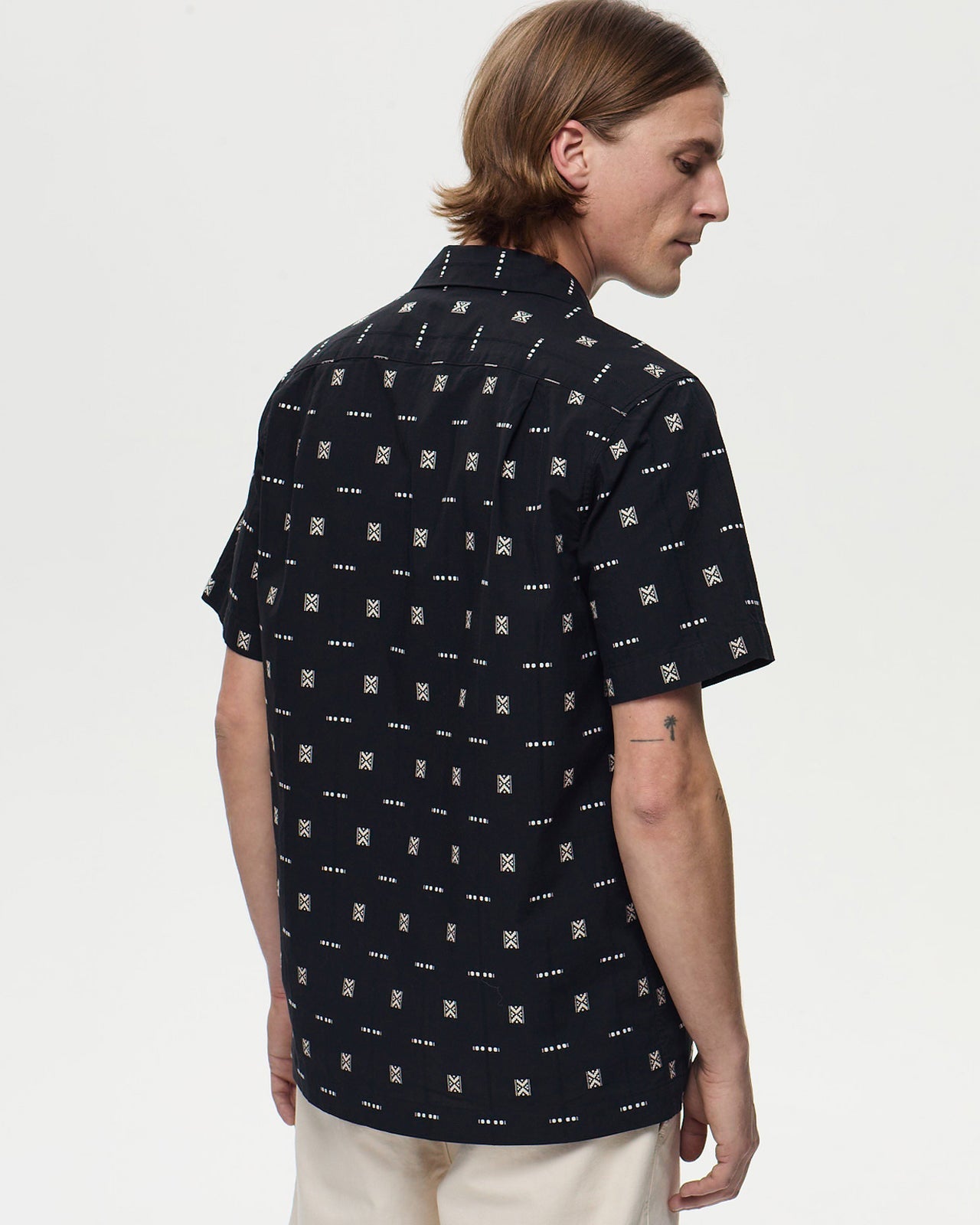 HELENA - Onyx Black